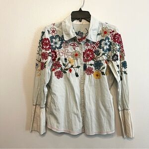 Johnny Was Multicolor Floral Embroidered Button Down Shirt Size Medium